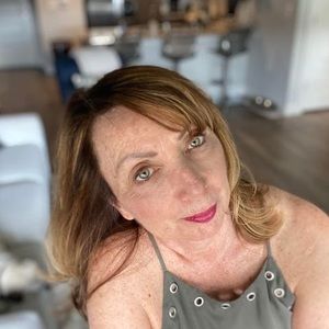 Meet your Posher, Lynne